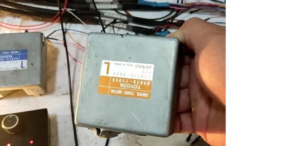 Prueba y reparación driver turbo Hilux (azul y naranja)